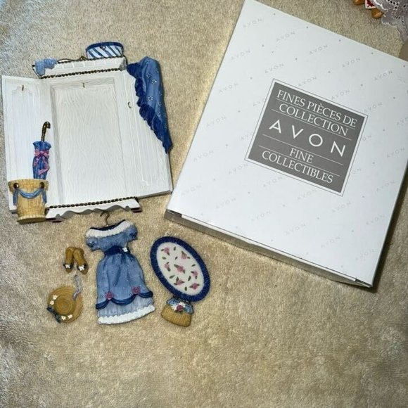 Avon Fine Collectibles A Woman's Summer Miniature Wardrobe Suzanna’s Sundress - Picture 5 of 7